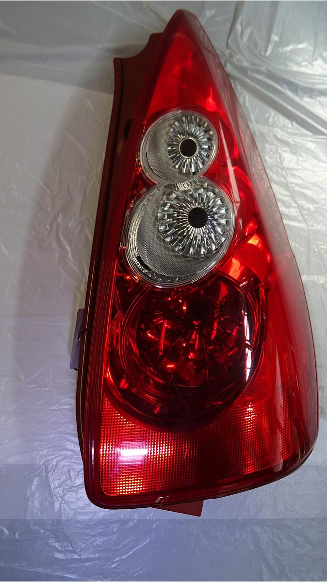 Mazda 5 CR Bj 2007 Rückleuchte Heckleuchte rot weiss bis Modell 2008