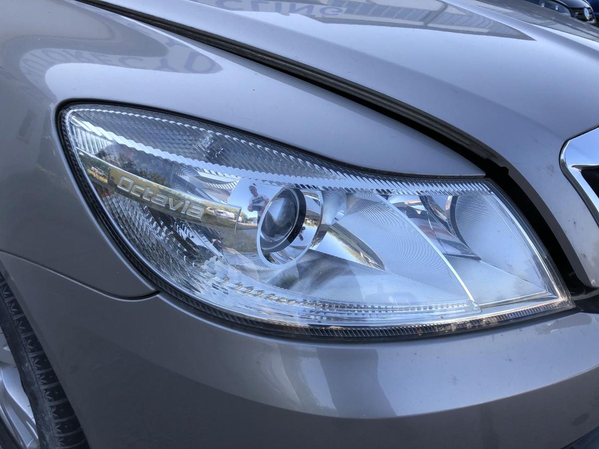 Skoda Octavia 1Z ab09 Scheinwerfer rechts Hauptscheinwerfer Halogen Hella