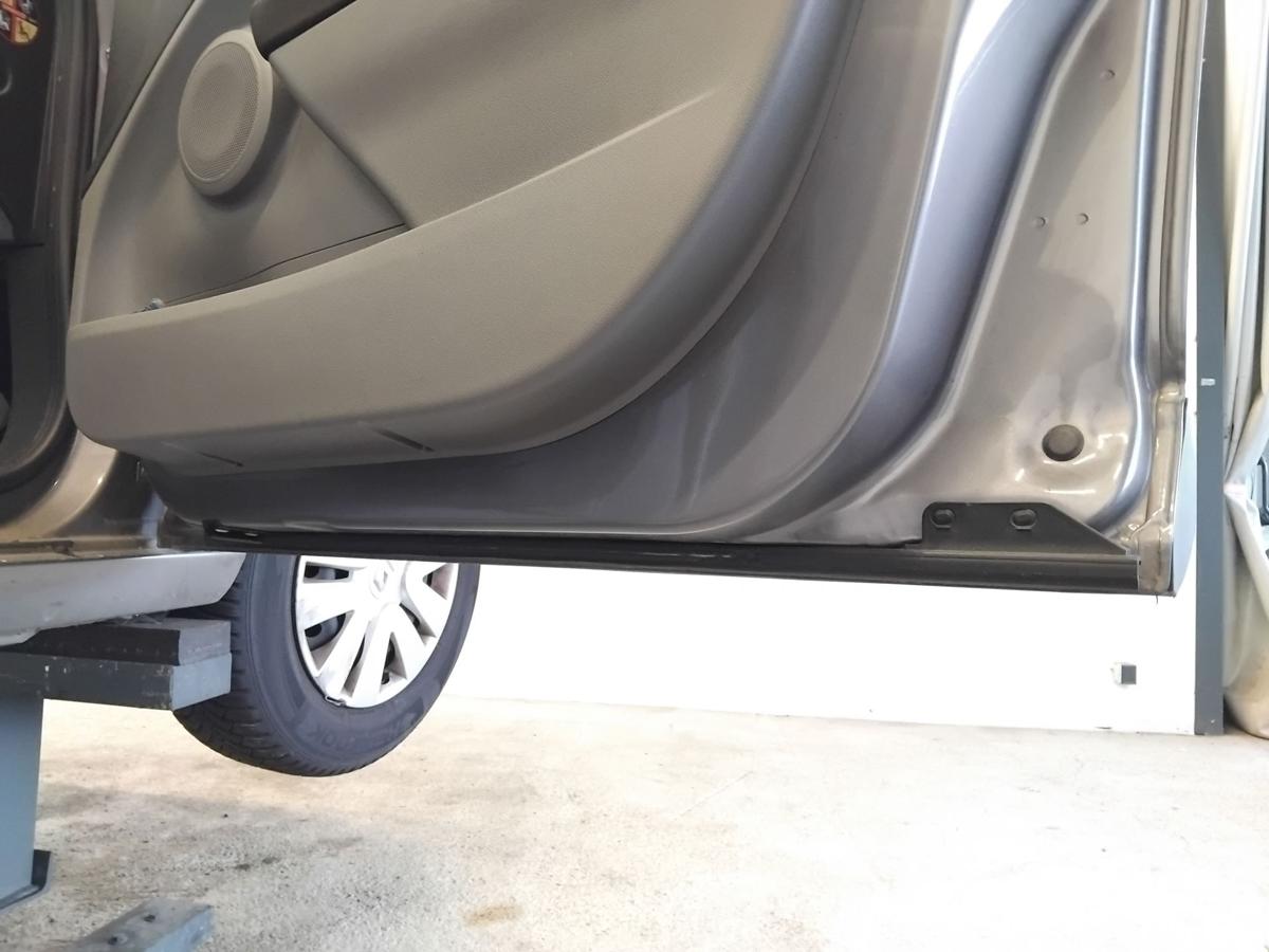 Renault Megane 3 T&uuml;r vorn rechts Beifahrert&uuml;r 5T&uuml;rer TEKNG Gris Cassiop&eacute;e BJ2011