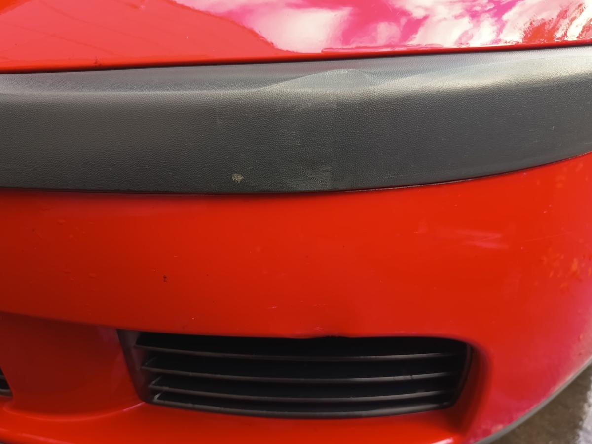 VW Golf V 5 original Stoßstange vorn Stoßfänger LY3D Tornadorot Bj 2004 VW Golf V 5 original Stoßstange vorn Stoßfänger LY3D Tornadorot Bj 2004