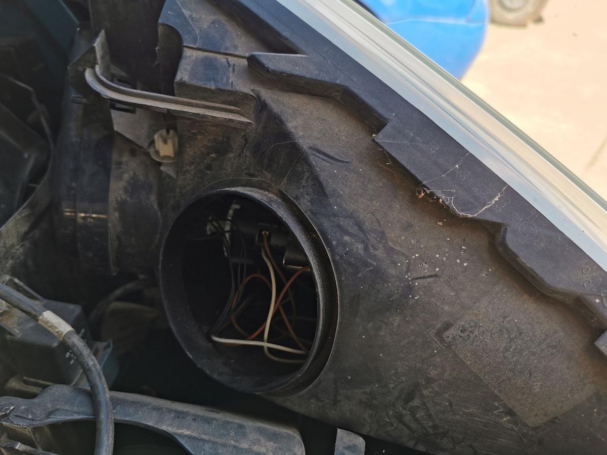 Citroen C4 Picasso U Xenonscheinwerfer Scheinwerfer Xenon vorn links Hella