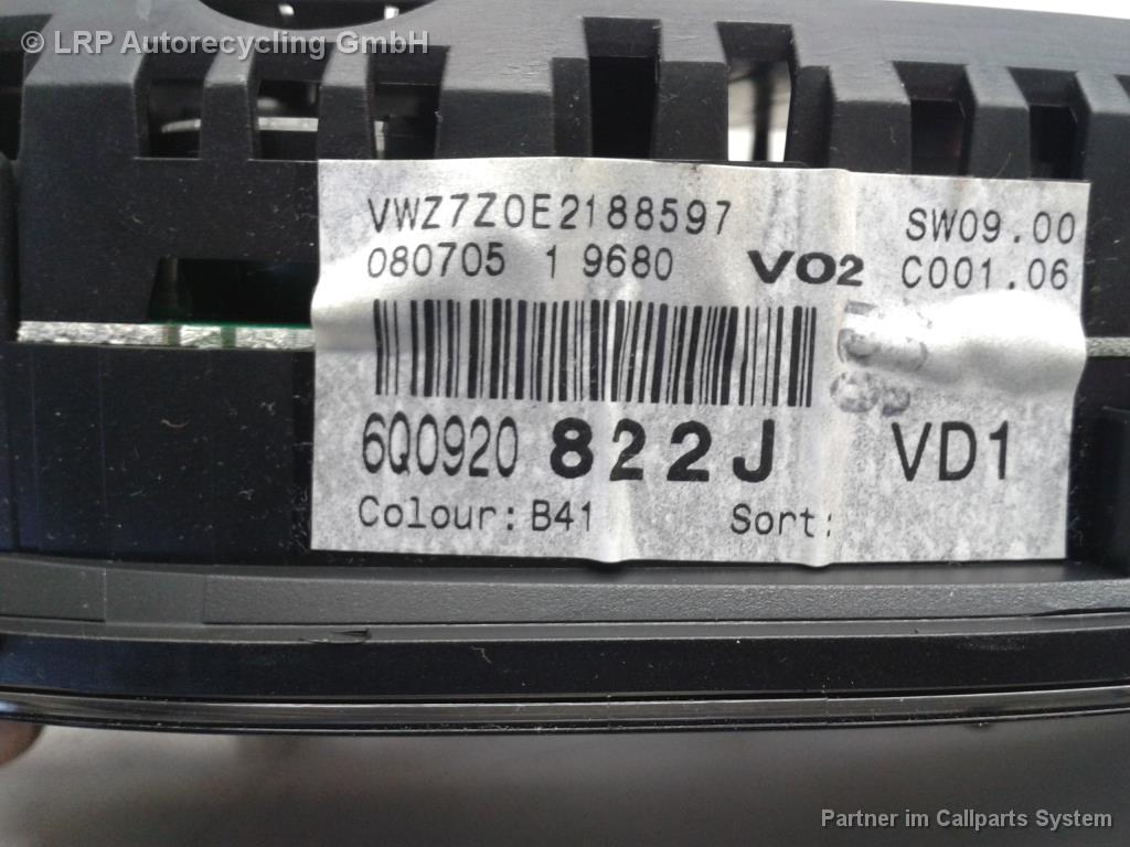 VW Polo 9N3 Tacho Kombiinstrument ESP 6Q0920822J VDO 110080321008