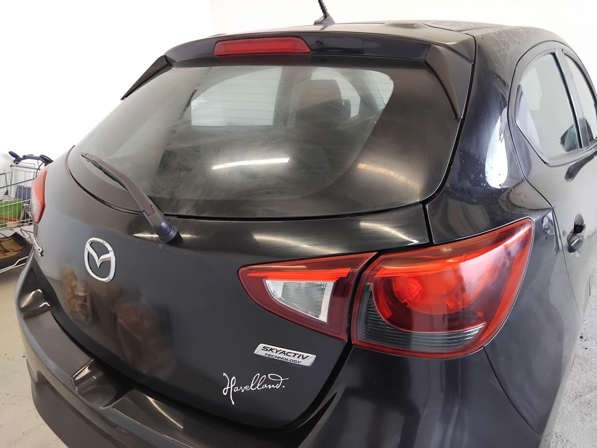 Mazda2 III DJ Heckklappe 41W Jet Black Mica mit Heckscheibe BJ2015 5-türig Mazda2 III DJ Heckklappe 41W Jet Black Mica mit Heckscheibe BJ2015 5-türig