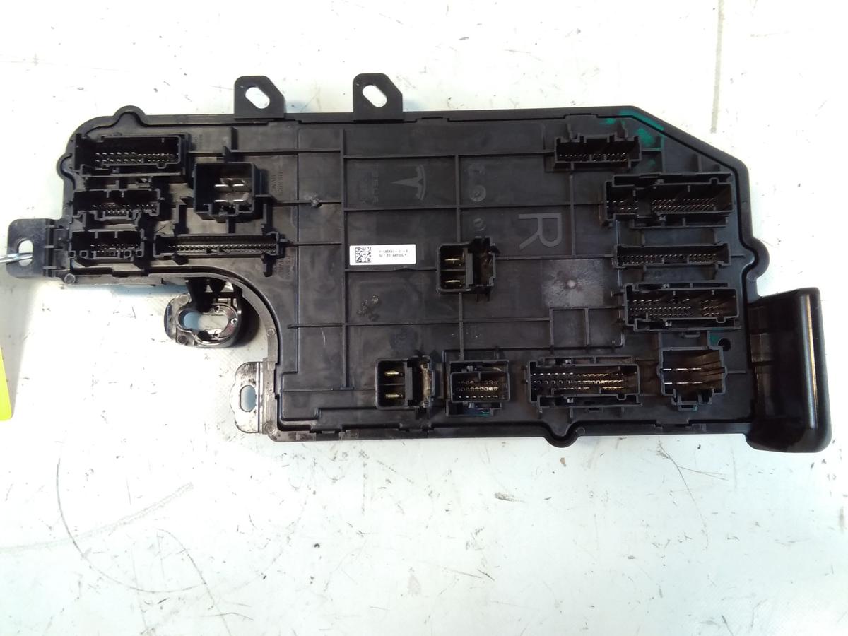 Tesla Model S original Controller Steuergerät rechts 1585693-01-B Bj.2023