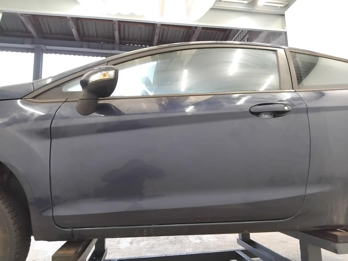 Ford Fiesta JA8 T&uuml;r vorn links Fahrert&uuml;r 3-T&uuml;rer Atlantikblaumetallic BJ2011