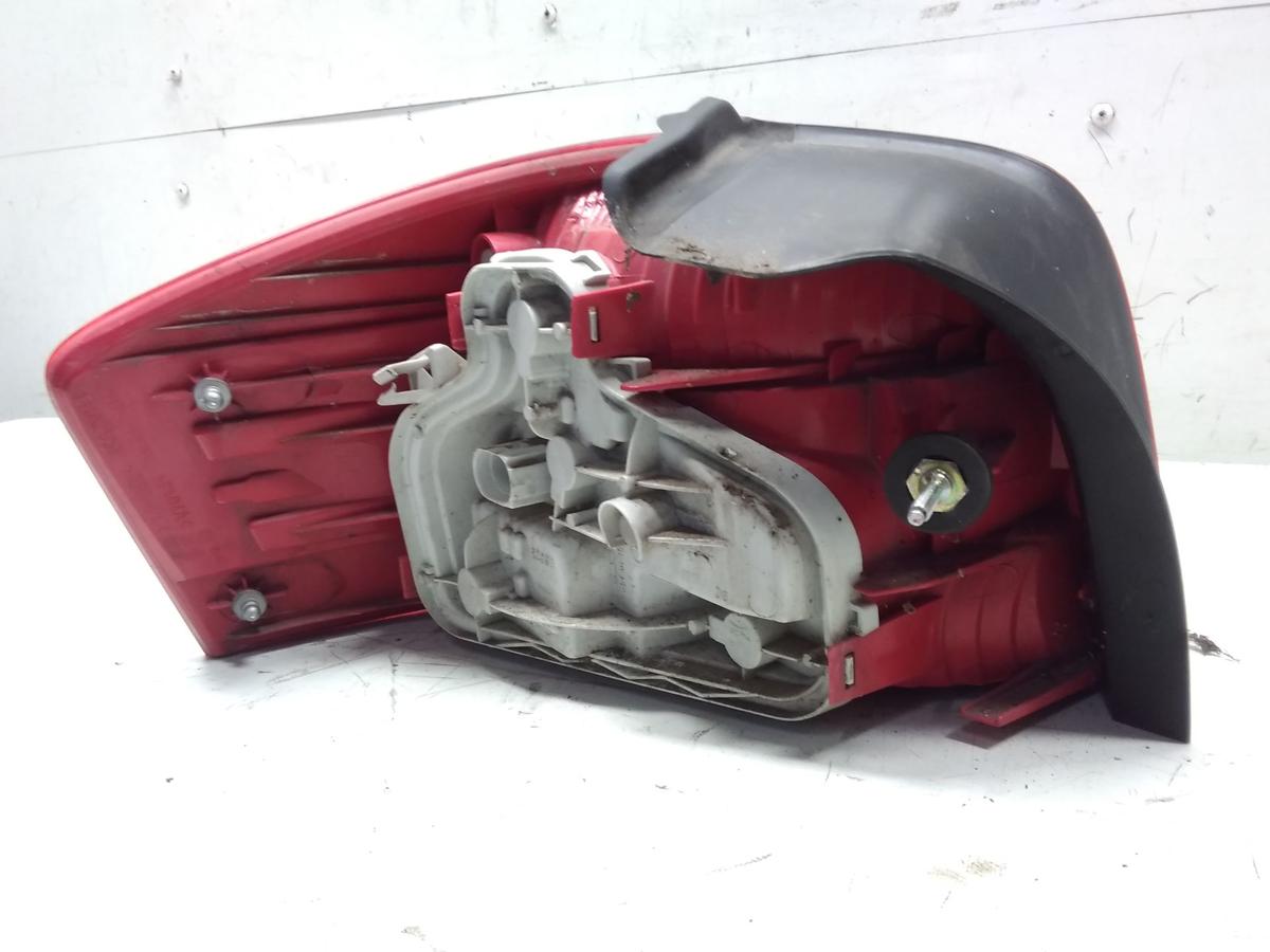 Audi A3 8P 3-Türer original Rückleuchte Heckleuchte rechts BJ2003