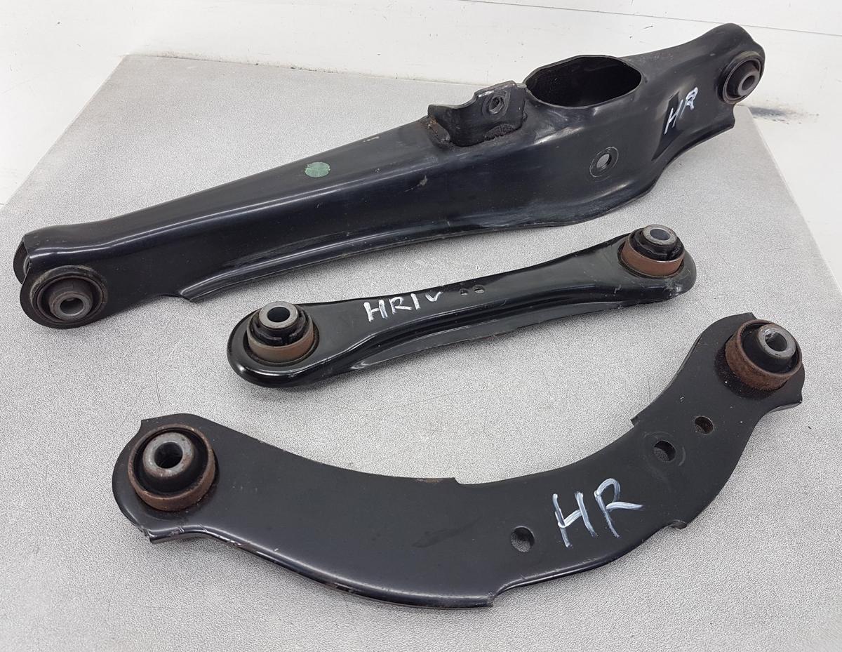 Mitsubishi Eclipse Cross Querlenkersatz hinten rechts Bj2023 2,4 72kw 4WD Allrad