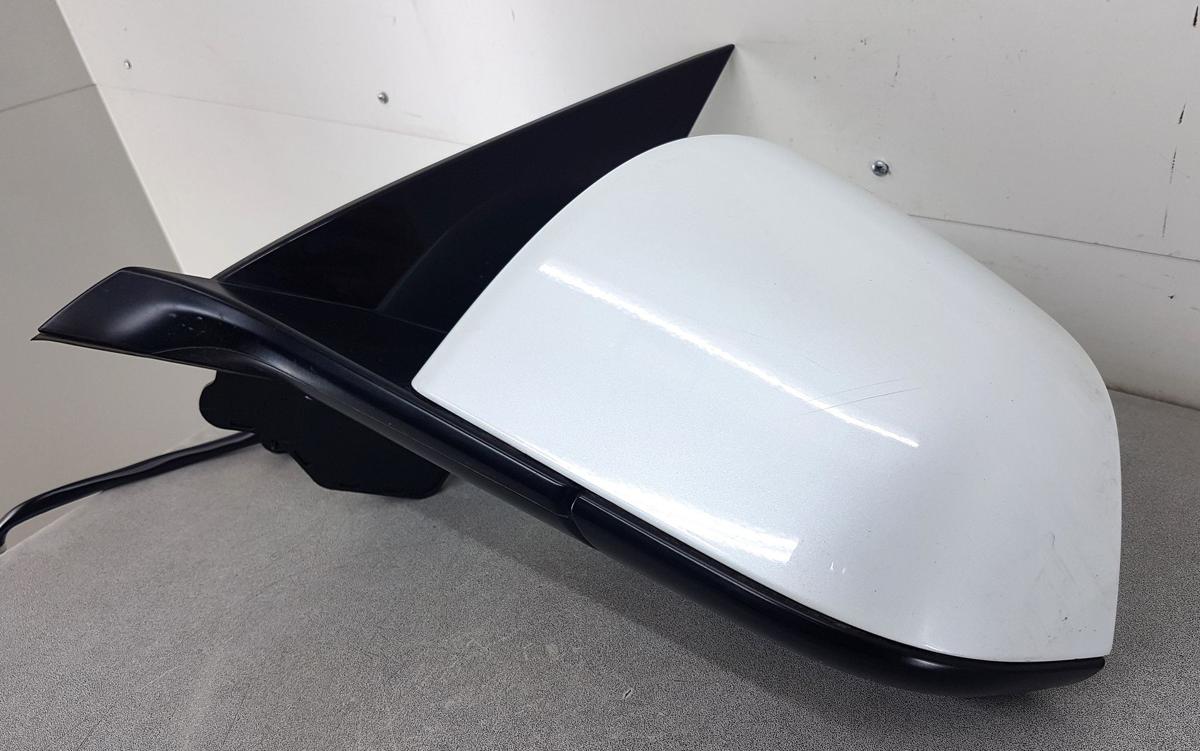 Tesla Model Y Au&szlig;enspiegel in PPSW Pearl White Bj22 elek 11 Pins Modell bis Bj25