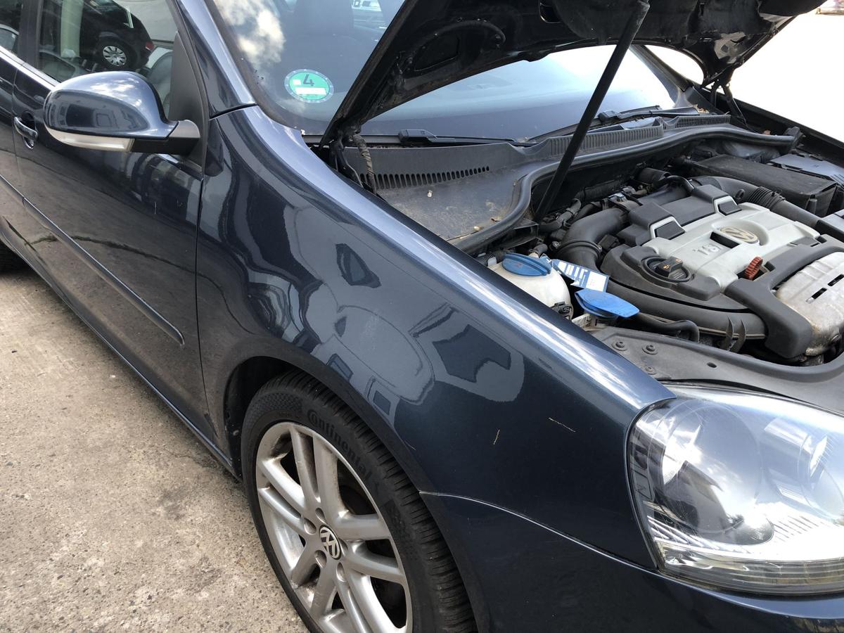VW Golf 5 V 1K Kotfl&uuml;gel vorn rechts Beifahrerseite nur 3/5 t&uuml;rer LC5F OEM
