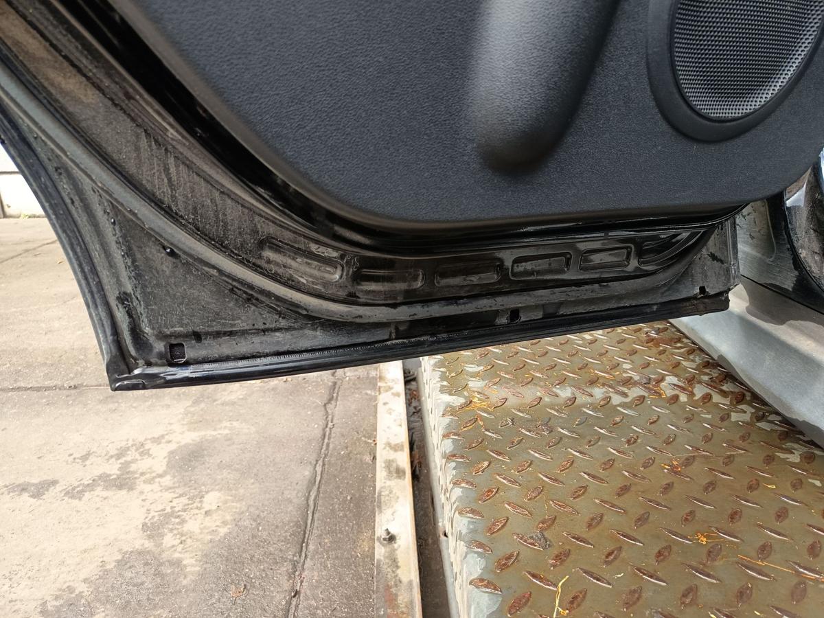 Mercedes W169 original T&uuml;r hinten links Fond 696 Nachtschwarz Bj 2005