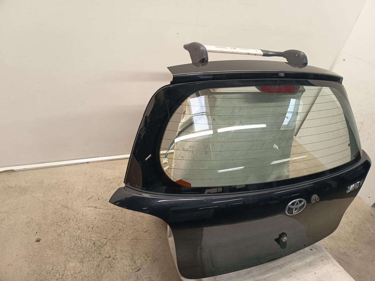 Toyota Yaris P10 original Heckklappe mit Scheibe (Roh) 209 Mysticschwarz Bj 2000