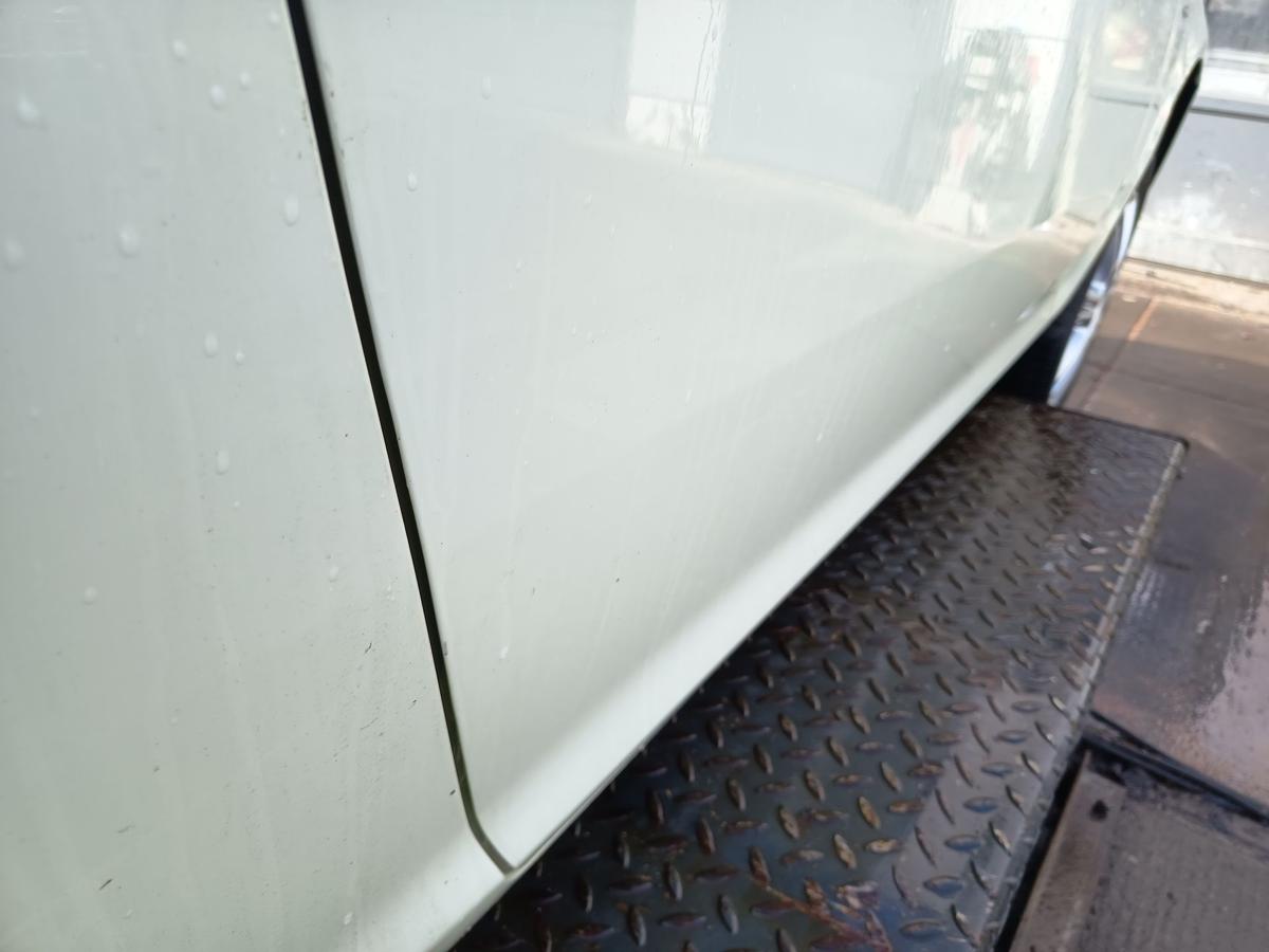 Opel Corsa D 3t&uuml;rer original T&uuml;r rechts Beifahrer Z30R Guacamolewei&szlig; Bj 2012