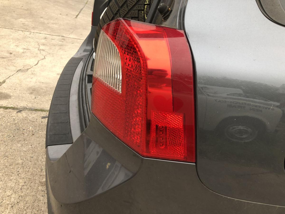 Volvo V70 Typ B R&uuml;ckleuchte rechts au&szlig;en Ecke R&uuml;cklicht Heckleuchte Kombi bis11