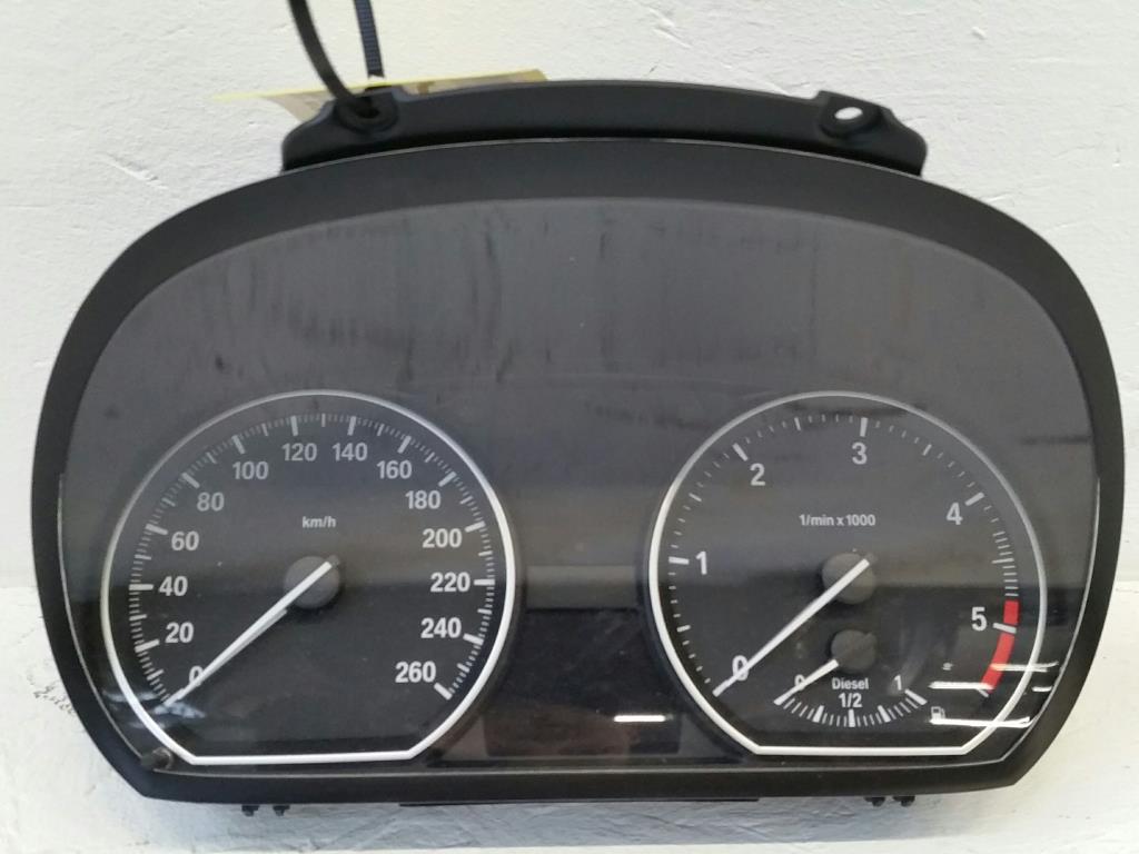 BMW 1er E87 LCI Bj.07 Tacho Kombiinstrument 2.0d 9166823