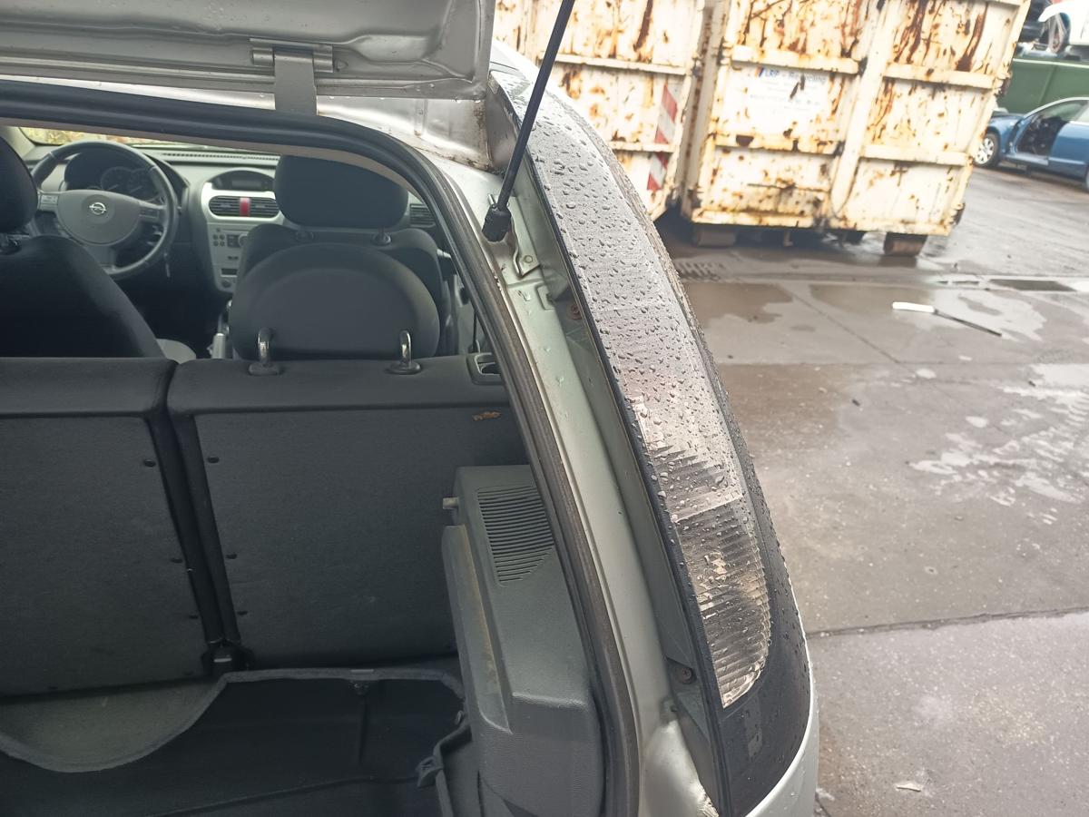 Opel Corsa C 3-TRG Bj 2005 orig Heck-Rück-Schlussleuchte rechts Facelift ab 2004
