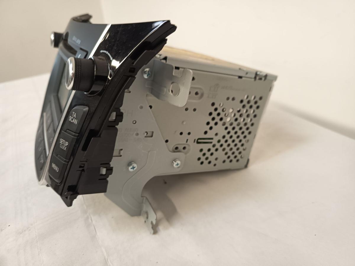 Hyundai i30 GD original Audiosystem Radio/ MP3 96170-A6210GU Bj 2013