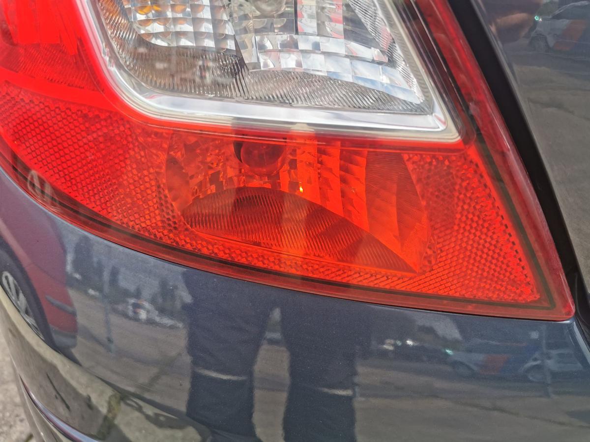 Opel Corsa D Rückleuchte Schlussleuchte Rücklicht Lampe hinten links 5 Türer
