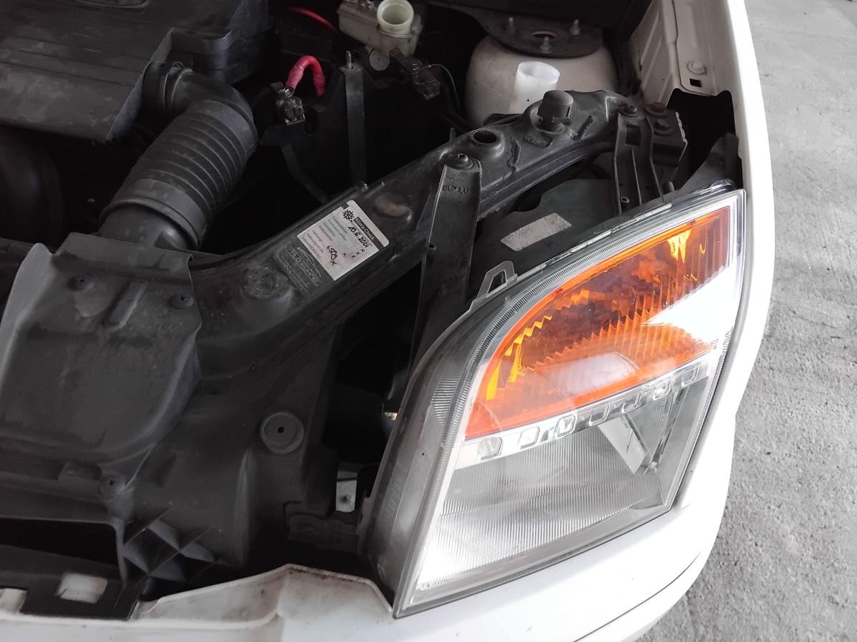 Ford Fusion JU2 original Scheinwerfer links Facelift Halogen mit LWR BJ2011