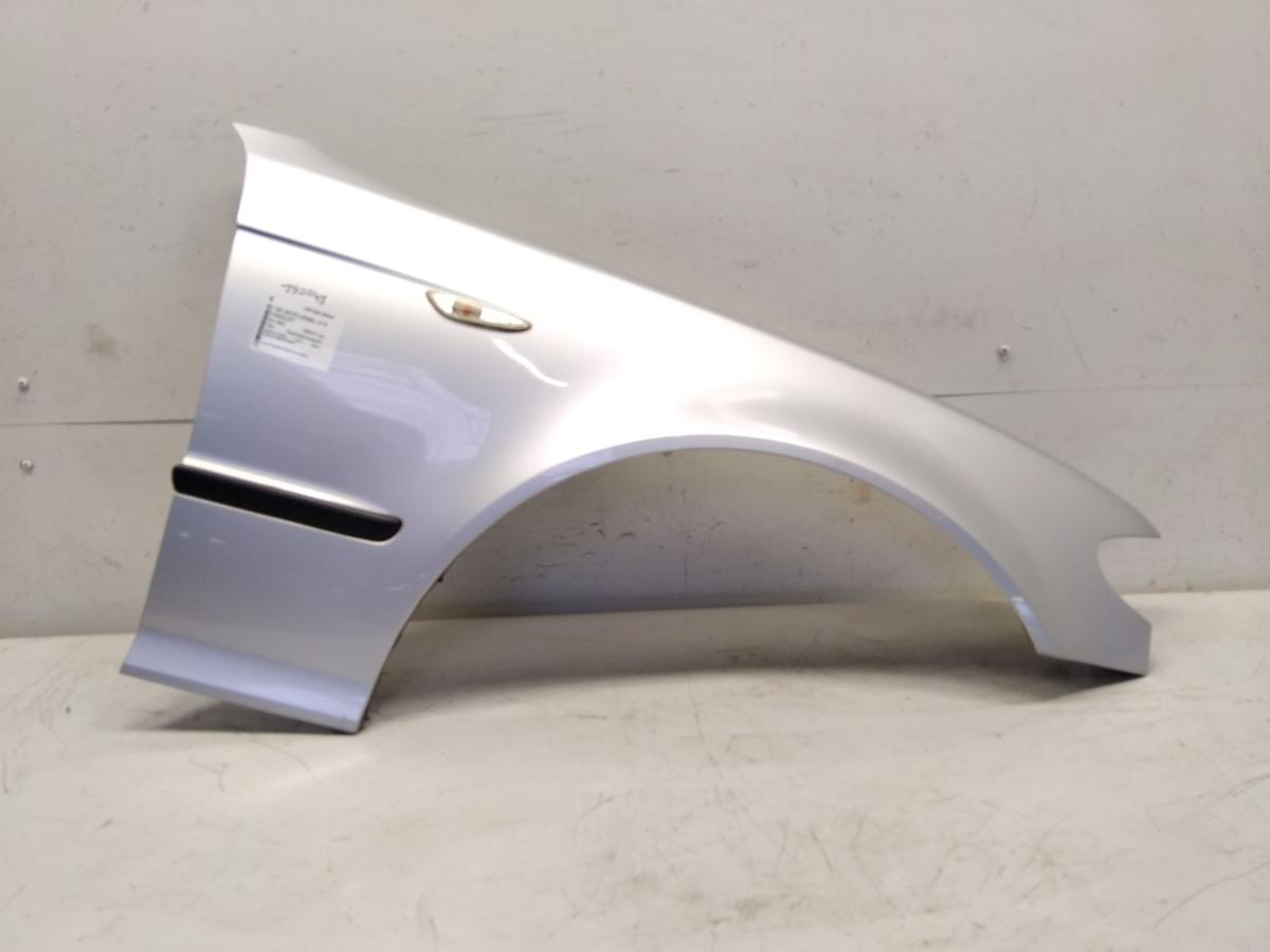 BMW 3er E46 original Kotflügel vorn rechts titansilbermetallic Facelift BJ2003