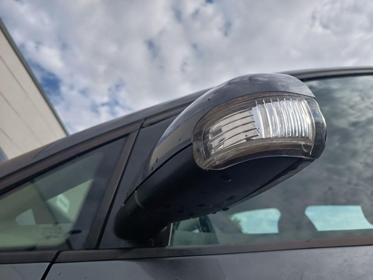 VW Touran 1T original Aussenspiegel links elektrisch D7X Platingrau Bj 2006