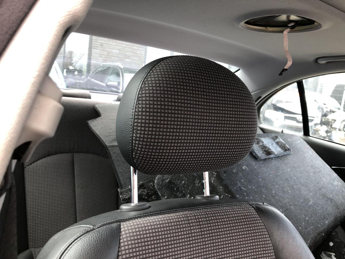 Mercedes E Klasse W211 Sitz vorn rechts Beifahrersitz Teilleder Stoff Heizung