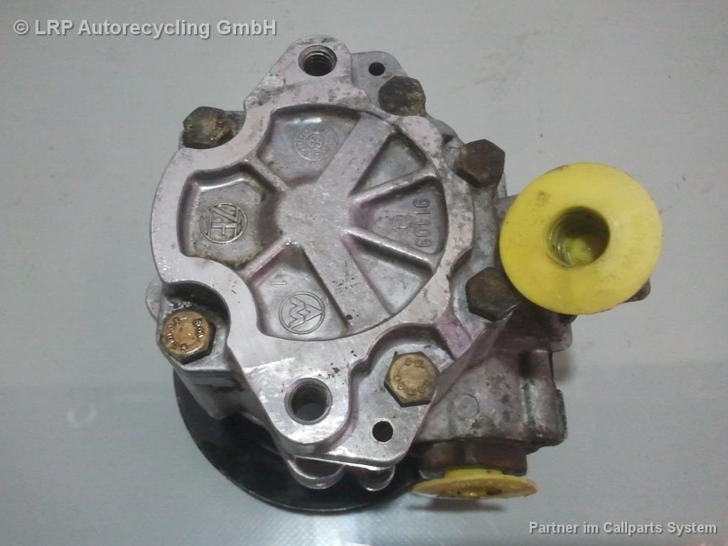 VW Passat B3 35i Servopumpe 357422155US 015141ZF00800 ZF BJ1991