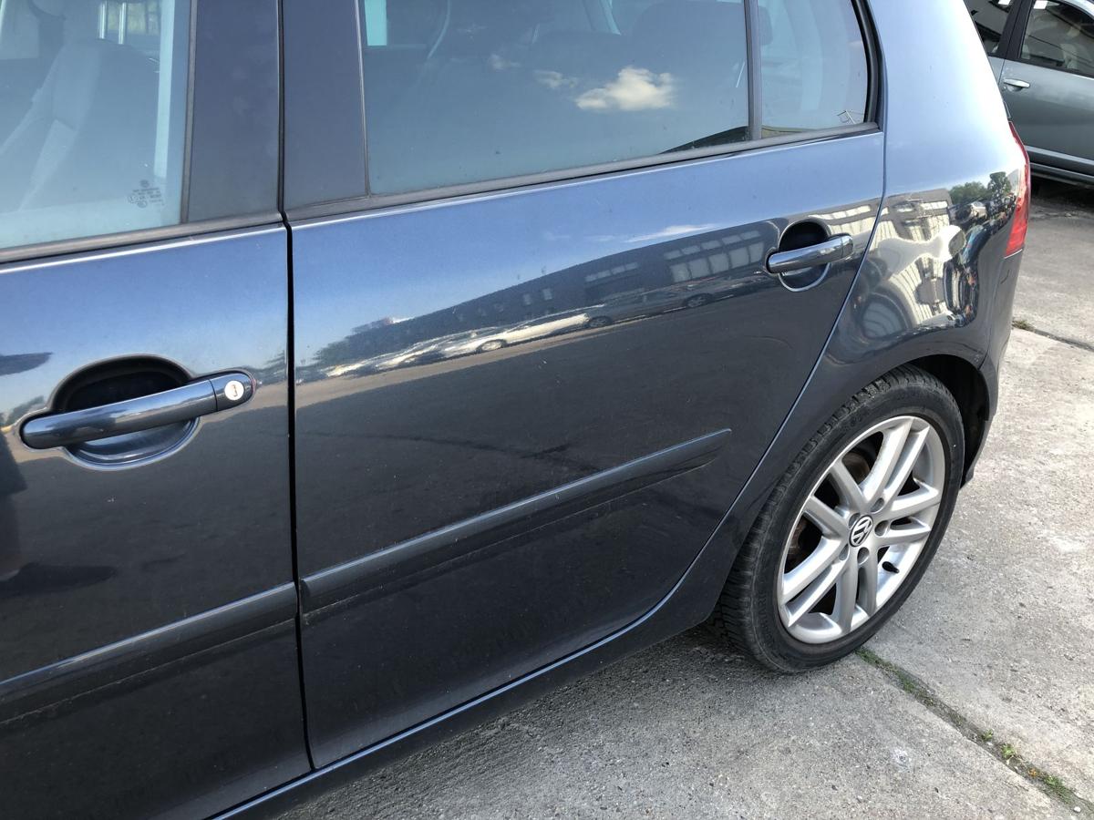 VW Golf 5 V 1K T&uuml;r hinten links Fondt&uuml;r LC5F Blue Graphit Metallic