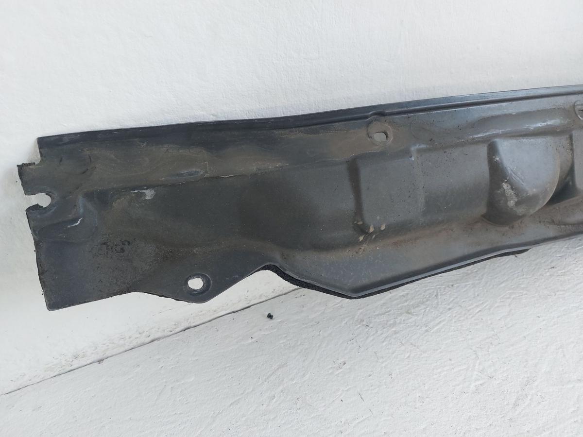 Ford Focus DYB CEW Turnier Verst&auml;rkung Unterteil Windlauf Wasserkasten OEM