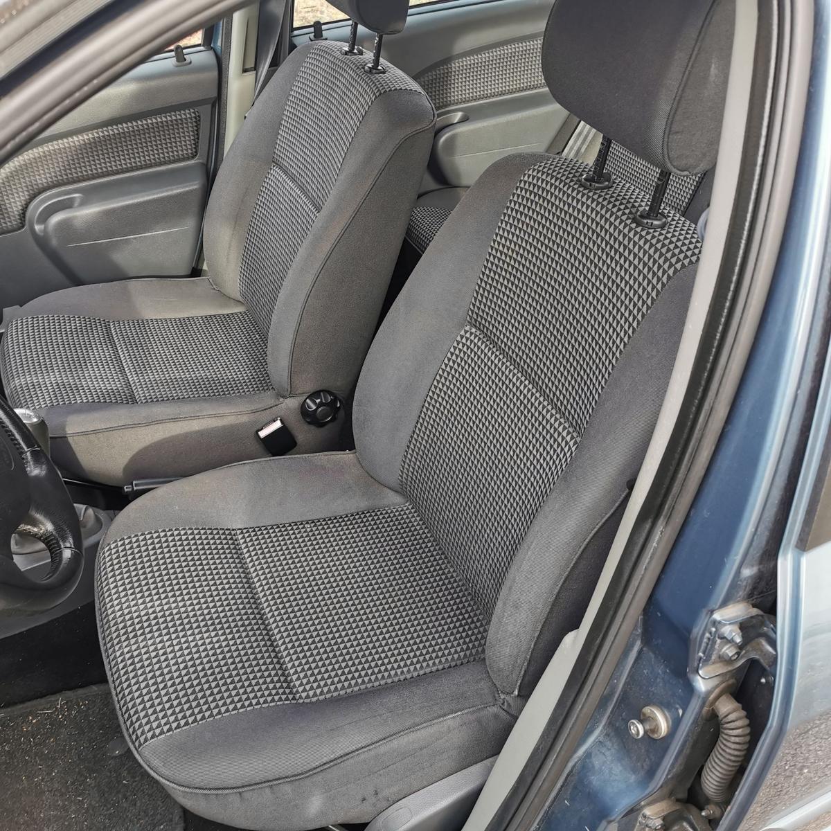 Fahrersitz Sitz Autositz vorn links Stoff Dacia Logan LS0