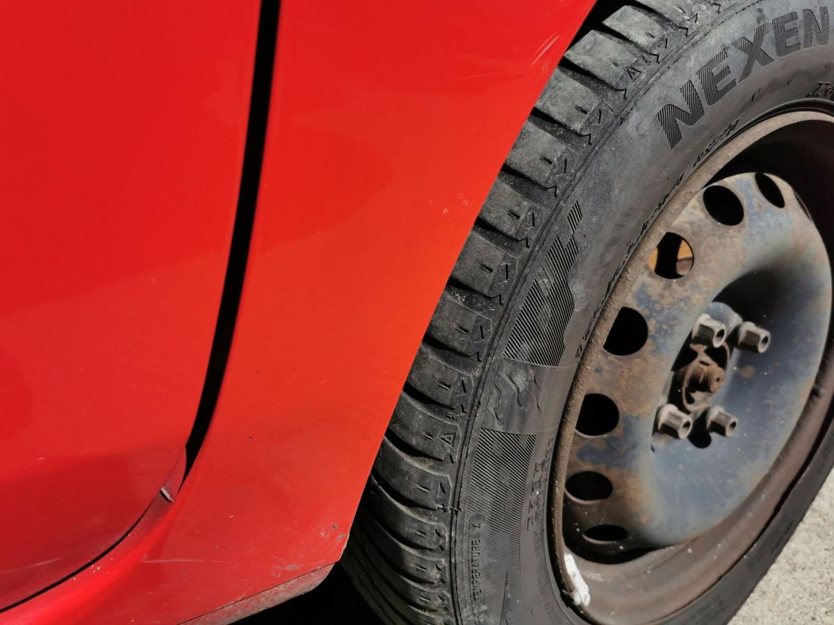 Renault Clio 2 Campus Kotflügel Fender Seitenwand vorn rechts OV727 Red Brisk