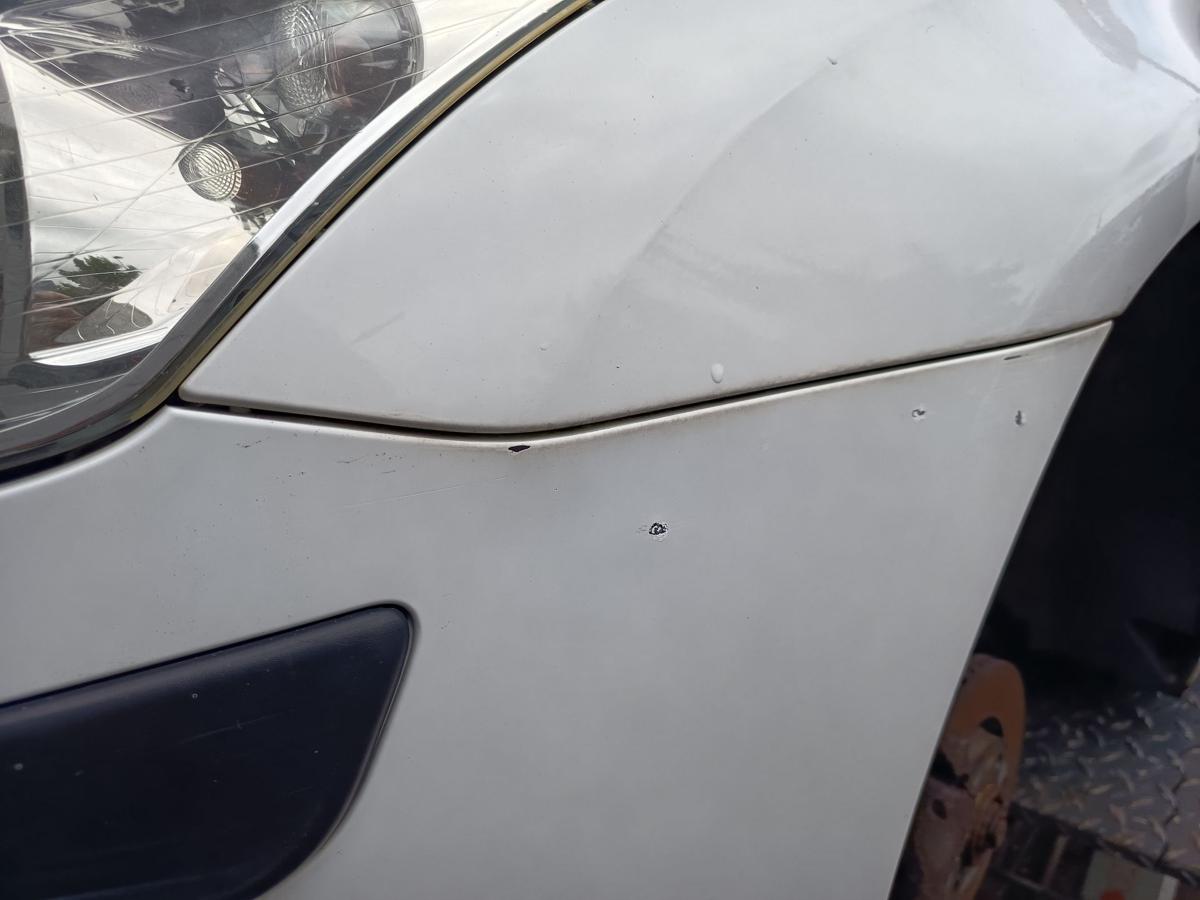 Citroen C4 original Stoßstange Fänger vorn/Front EWP Schneeweiß Bj 2008