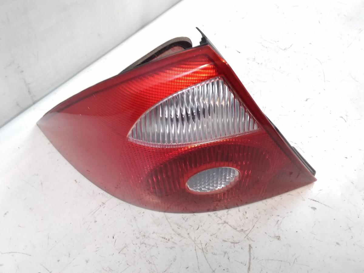 Ford Mondeo 3 BY orig.Rückleuchte Heckleuchte links Fließheck Facelift BJ2004
