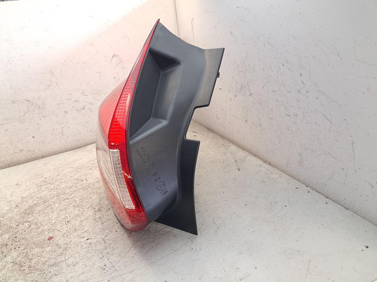 Ford Focus 3 DYB Flie&szlig;heck original R&uuml;ckleuchte Heckleuchte links BJ2012 5-t&uuml;rig