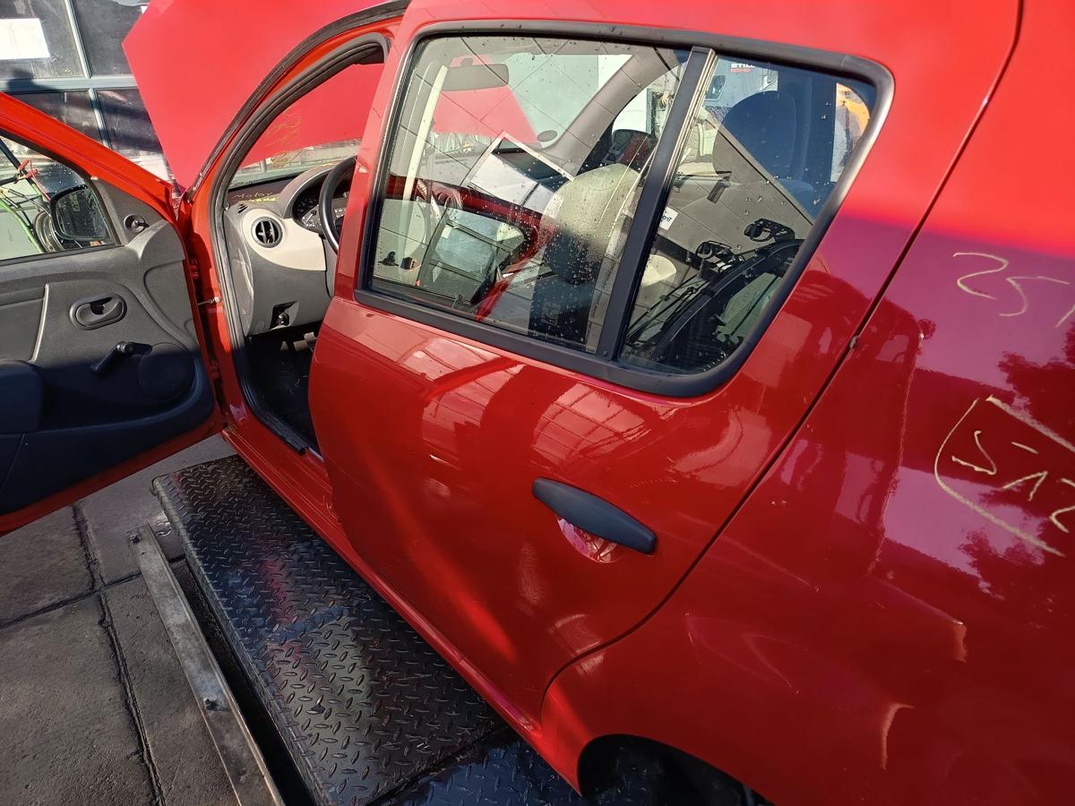 Dacia Sandero 1 BS original Tür hinten links Fond OV21D Red Passion Bj 2009