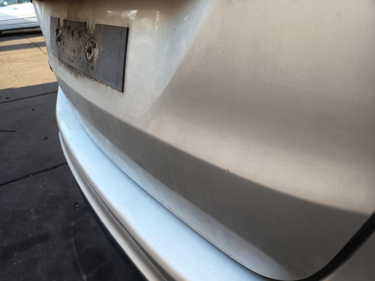 Ford B-Max original Heckklappe mit Scheibe Polarsilber met Bj 2013
