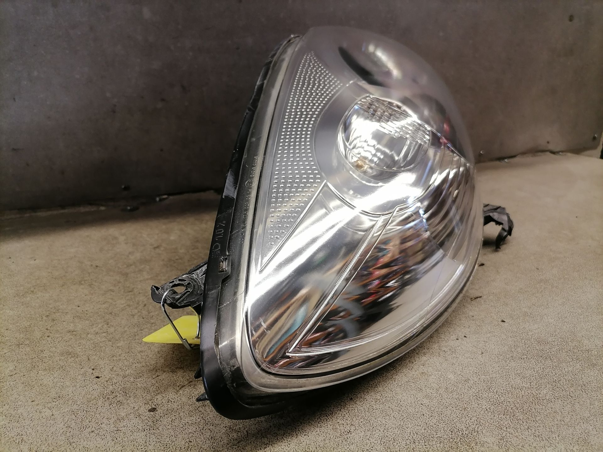 Citroen C1 original Scheinwerfer vorn rechts Halogen Bj.2006