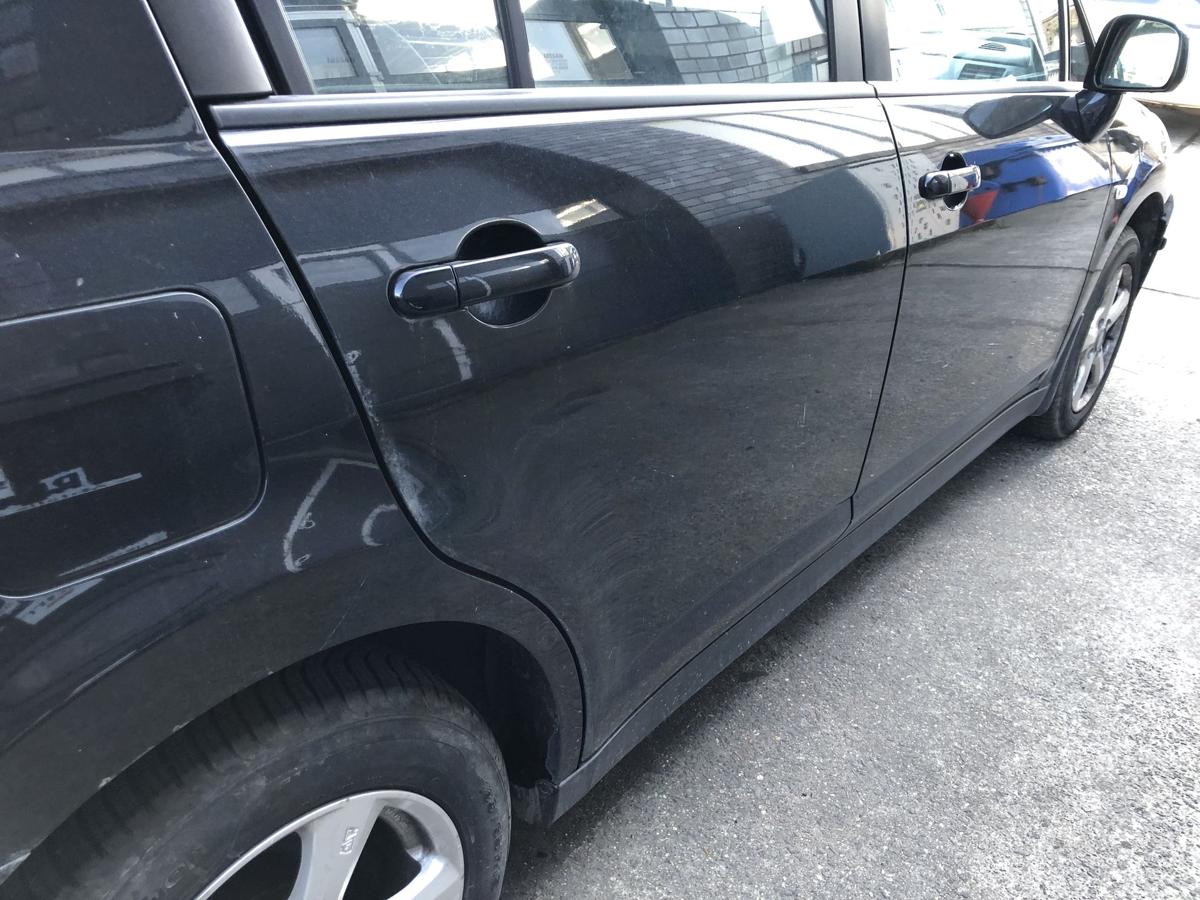 Nissan Tiida C11 T&uuml;r hinten rechts Fondt&uuml;r im Rohbau KH3 Superblack