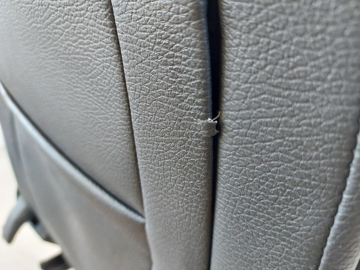 Opel Corsa D Sitz vorn rechts Beifahrersitz 3 t&uuml;rer Stoff Stoffsitz Autositz