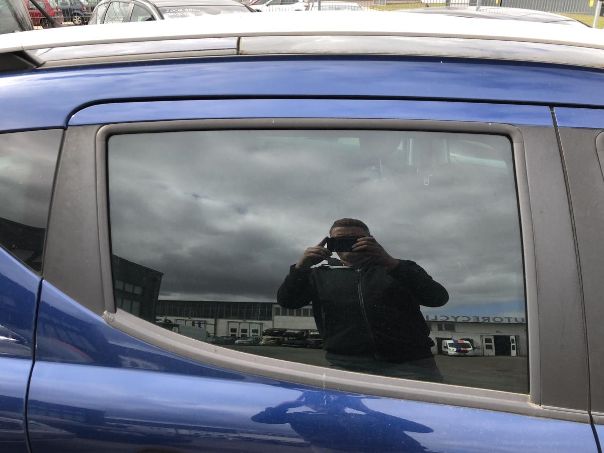 Peugeot 207SW T&uuml;rscheibe hinten rechts Seitenscheibe Fondt&uuml;rscheibe Werkst&ouml;nung