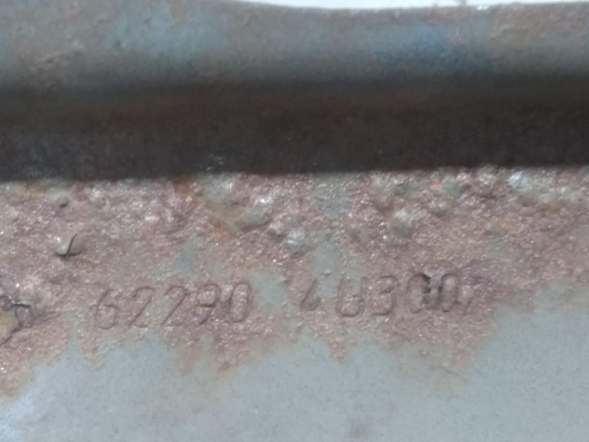 Nissan Almera Tino original Satz Träger Verstärkungen Stoßfänger vorn Bj.2002