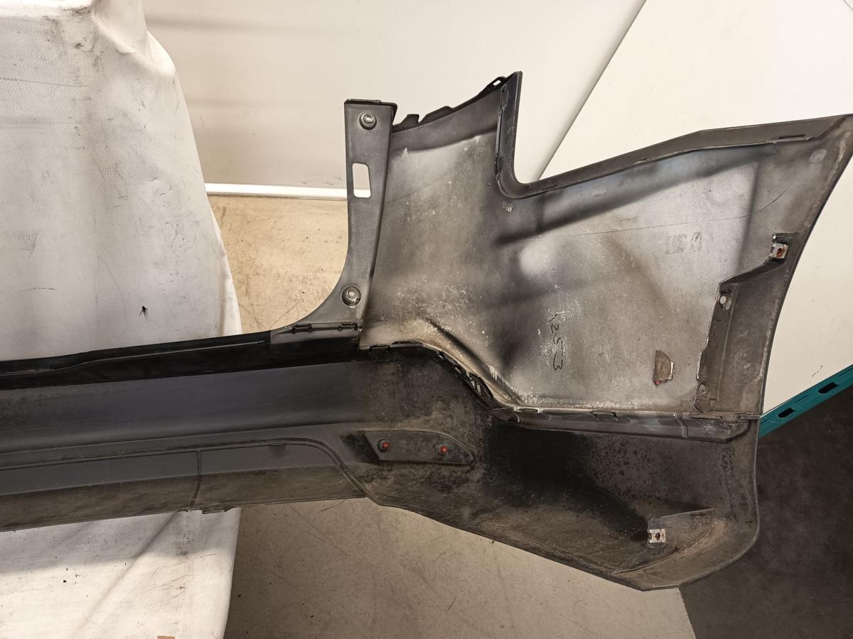 Ford Focus III Kombi orig Stoßstange hinten Panther-Schwarz vor Facelift Bj 2014