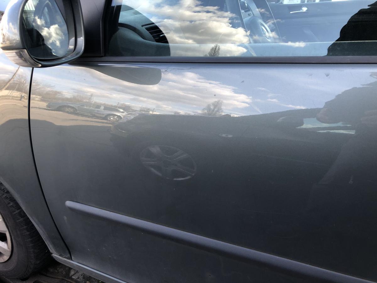 VW Golf 5 V 1K T&uuml;r vorn links Fahrert&uuml;r nur f&uuml;r 3 t&uuml;rer LA6Q Sagegreen Dellen