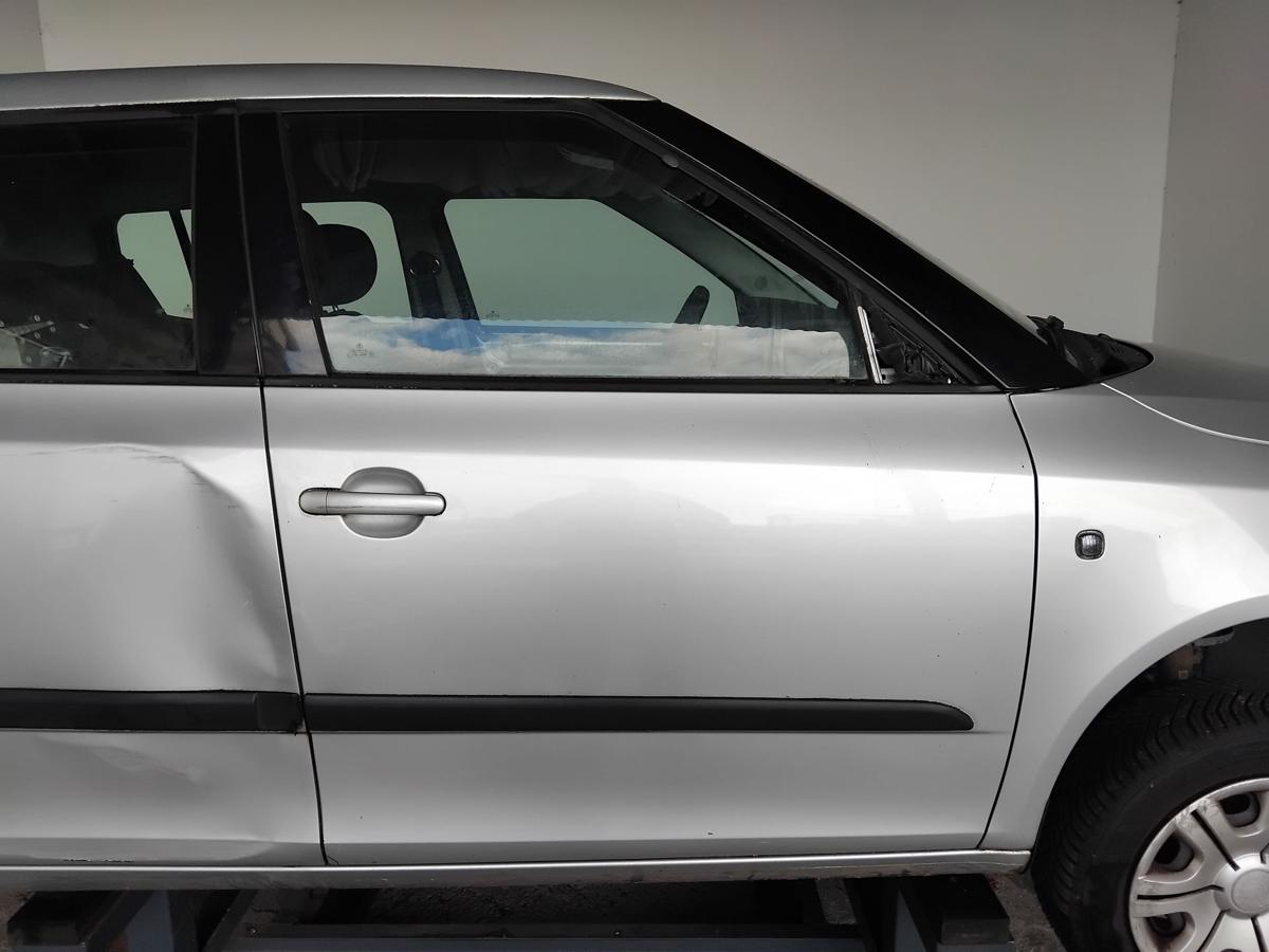 Skoda Fabia 2 5J T&uuml;r vorn rechts Beifahrert&uuml;r LA7W reflexsilbermetallic BJ2008