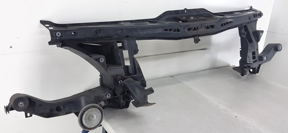 Mercedes Vito 639 Schlossträger Frontverkleidung A6398800003 2,2CDI 80kw 646982