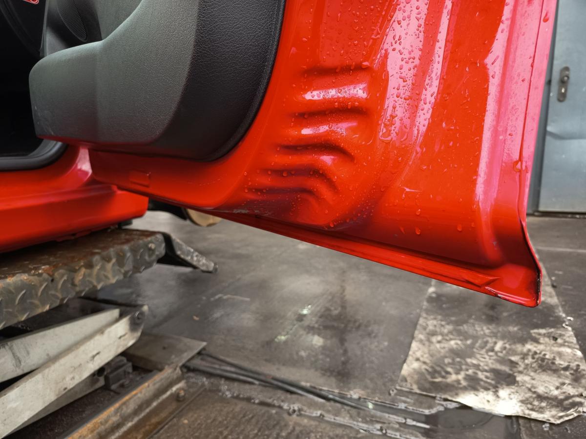 Peugeot 207 original T&uuml;r vorn rechts Beifahrer 5t&uuml;rer KKN Nevadarot Bj 2010