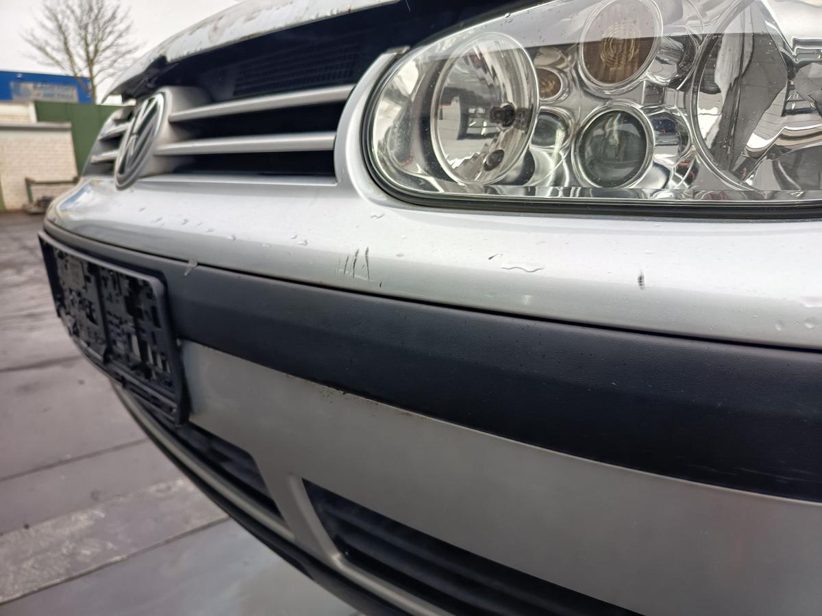 VW Golf IV original Sto&szlig;stange F&auml;nger vorn Front A7W Reflexsilber Bj 2003