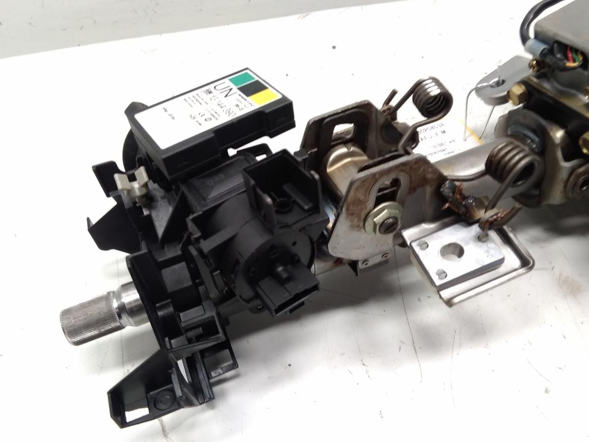 Opel Corsa C original Lenks&auml;ule mit Elektro-Servomotor nicht verstellbar BJ2006