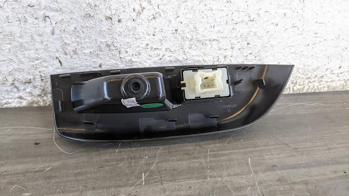 Dacia Spring Fensterheberschalter hinten rechts Taster 029506625R