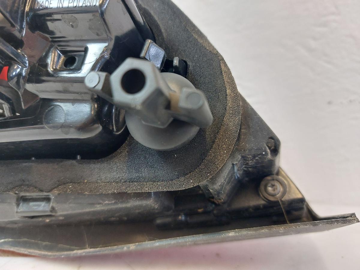 Opel Astra K B16 Caravan Rückleuchte rechts innen Heckklappe Rücklicht kein LED
