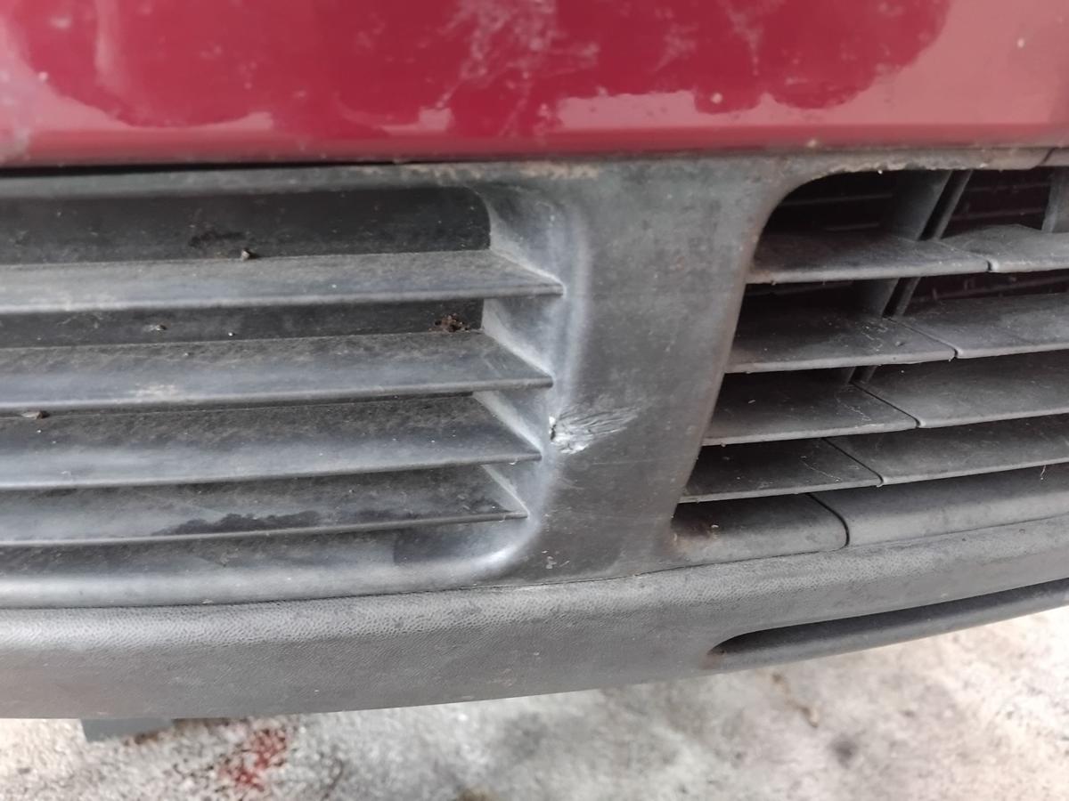 VW Passat 3B original Sto&szlig;f&auml;nger Sto&szlig;stange vorn coloradorotmetallic LB3Y BJ1997